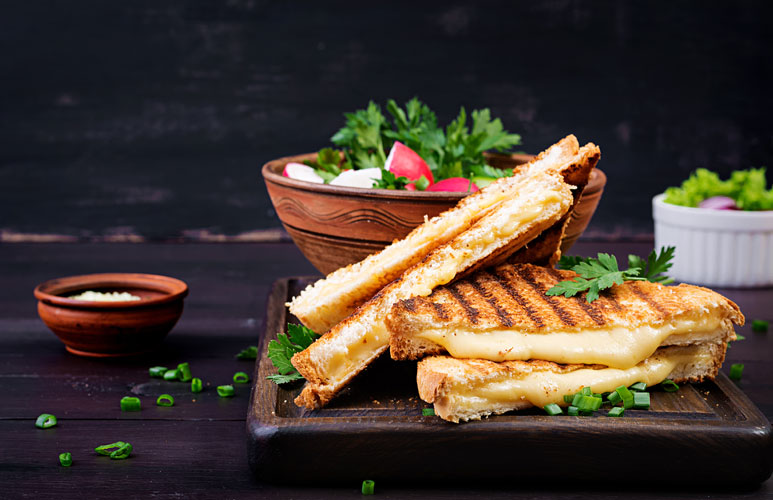 homemade-grilled-cheese-sandwich-breakfast
