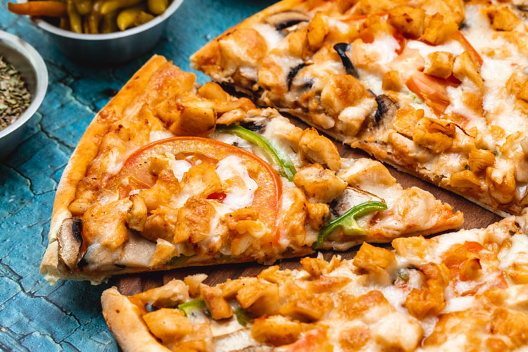 side-view-chicken-pizza-grilled-chicken-with-sliced-tomato-mushrooms-cheese-bell-pepper